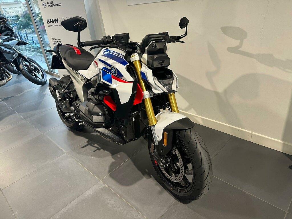 R 1300 R