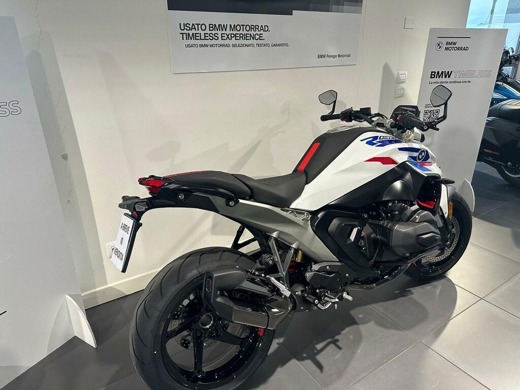 R 1300 R