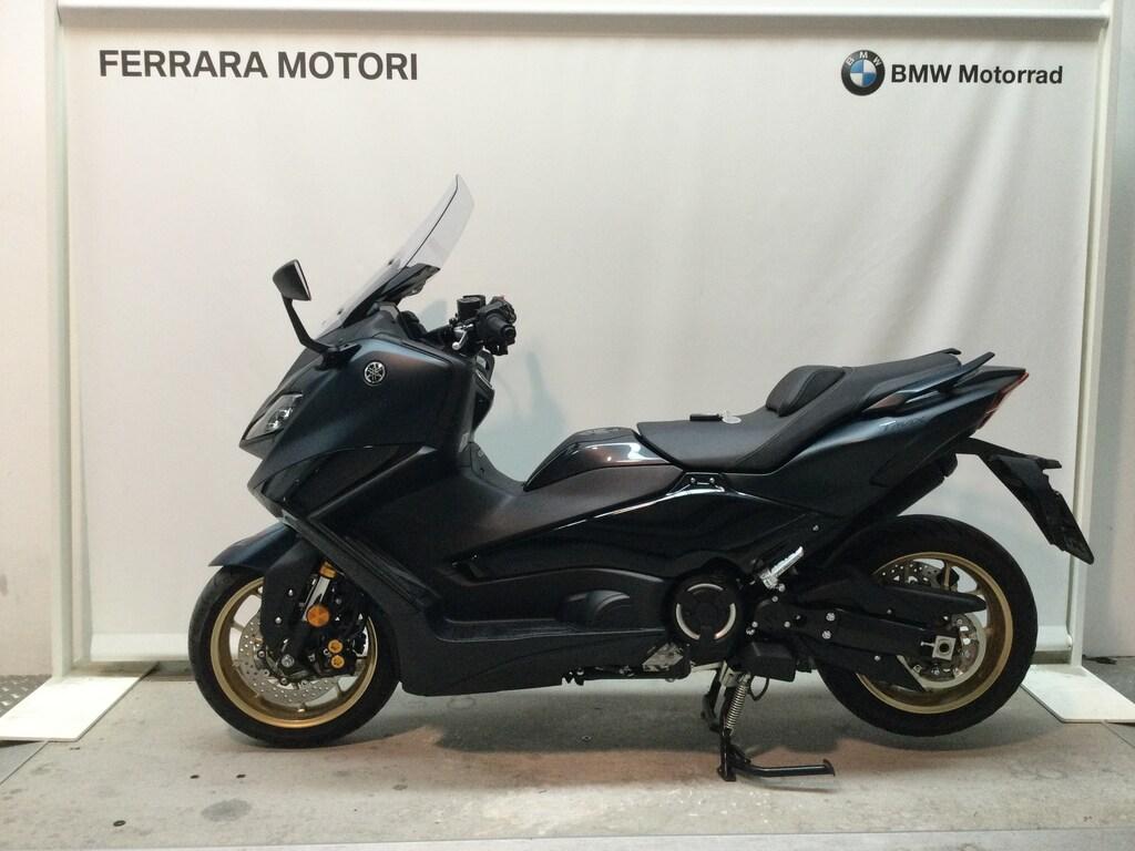 T-MAX 560