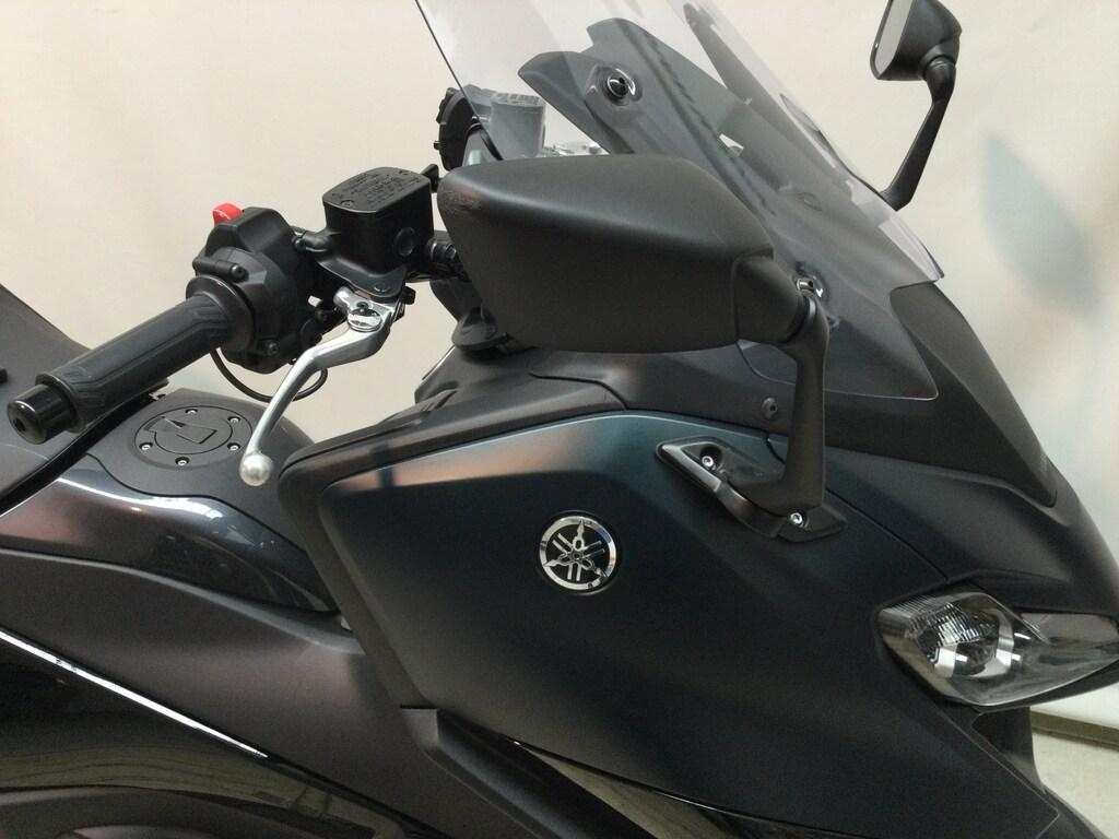T-MAX 560