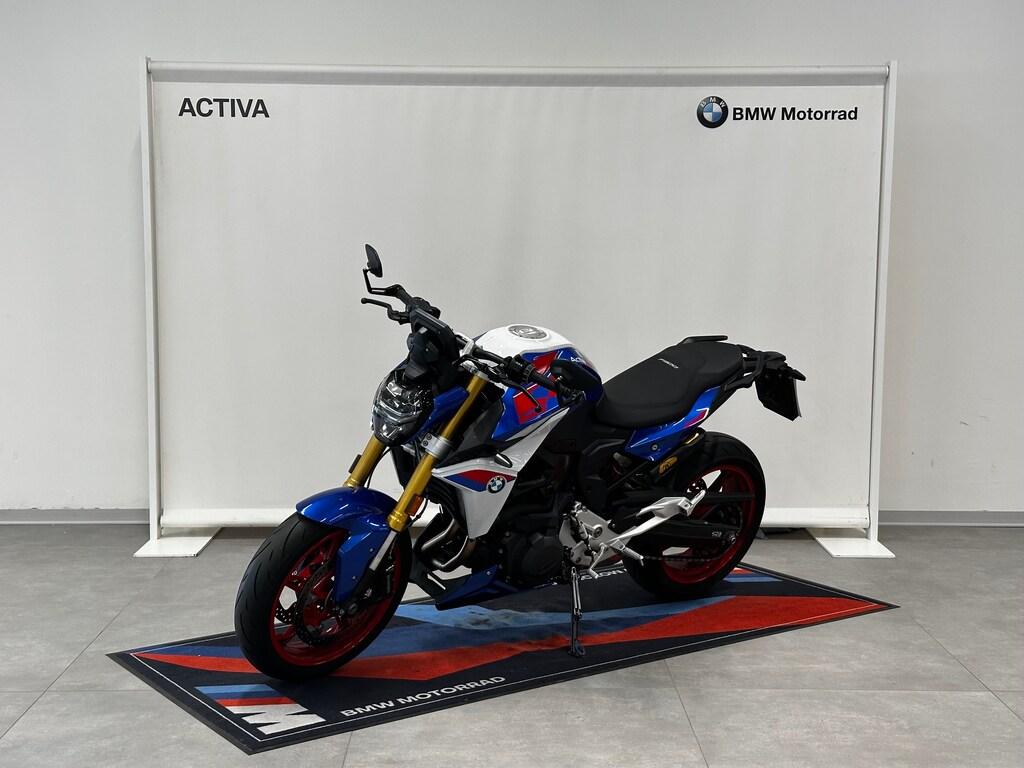 F 900 R