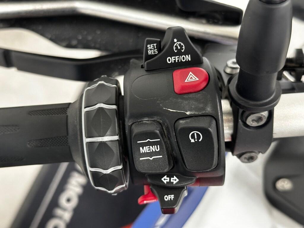 F 900 GS
