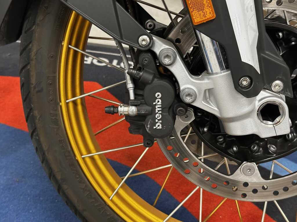 F 900 GS