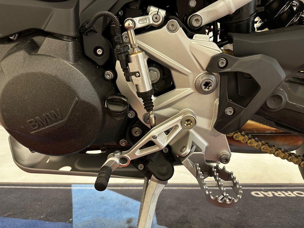 F 900 GS