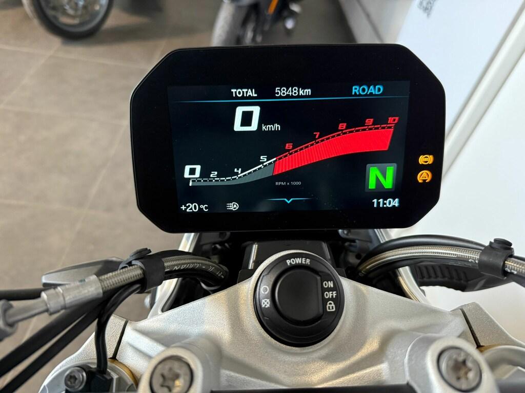 R 1250 R