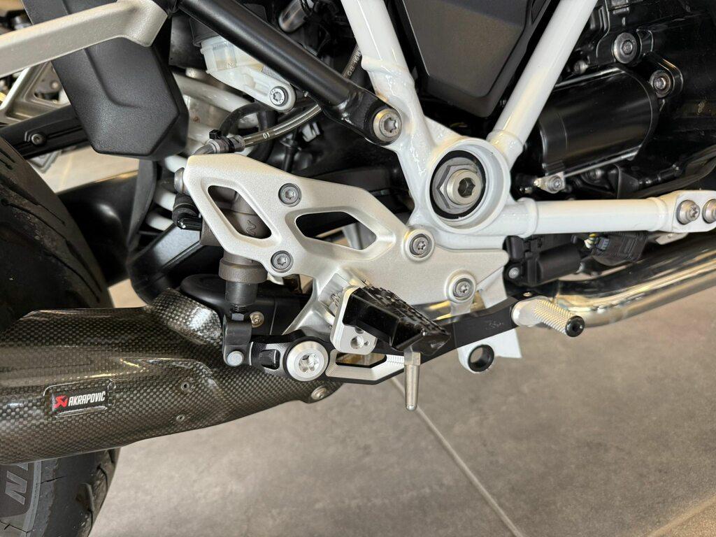R 1250 R