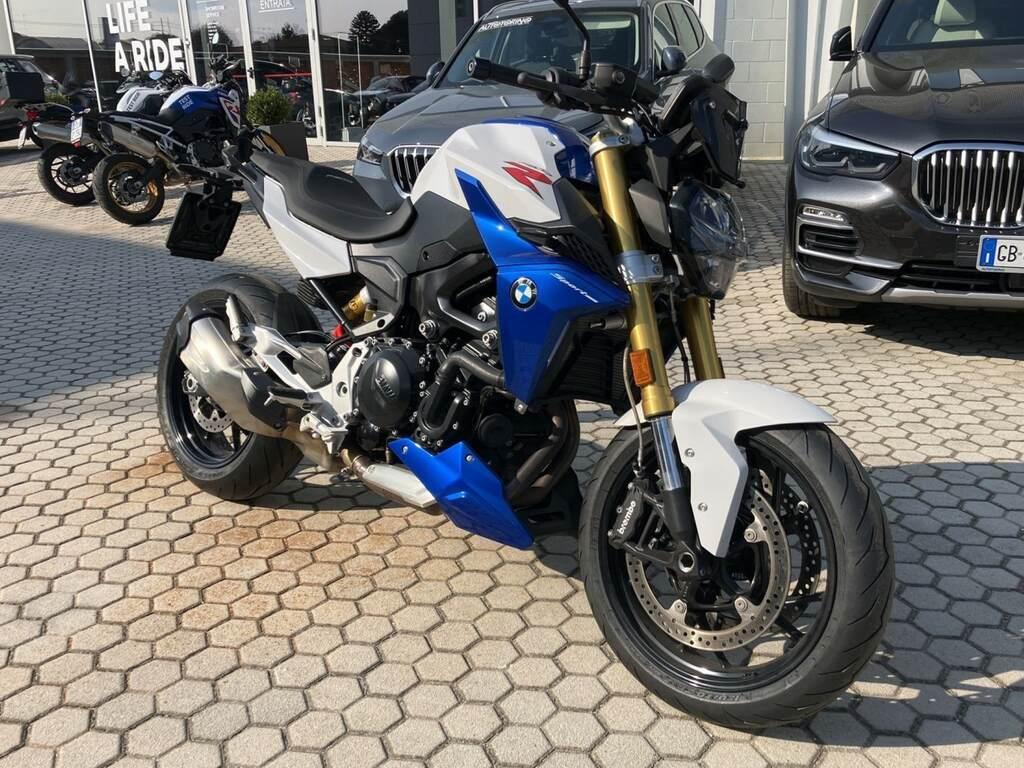 F 900 R