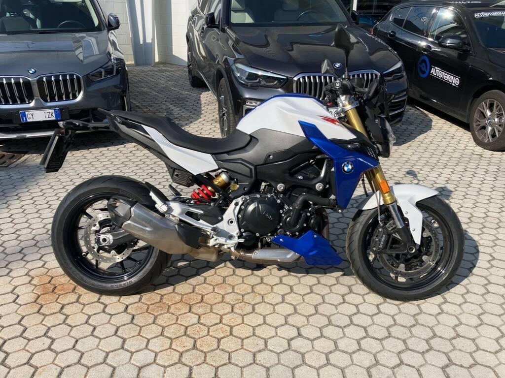 F 900 R