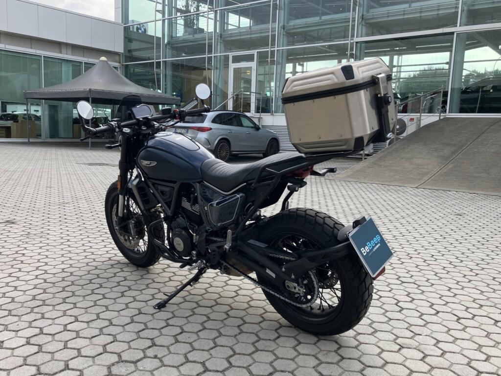SCRAMBLER 800
