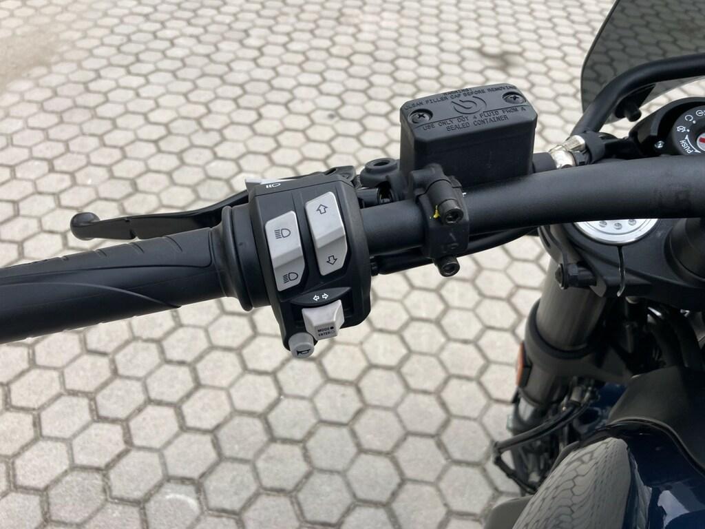 SCRAMBLER 800