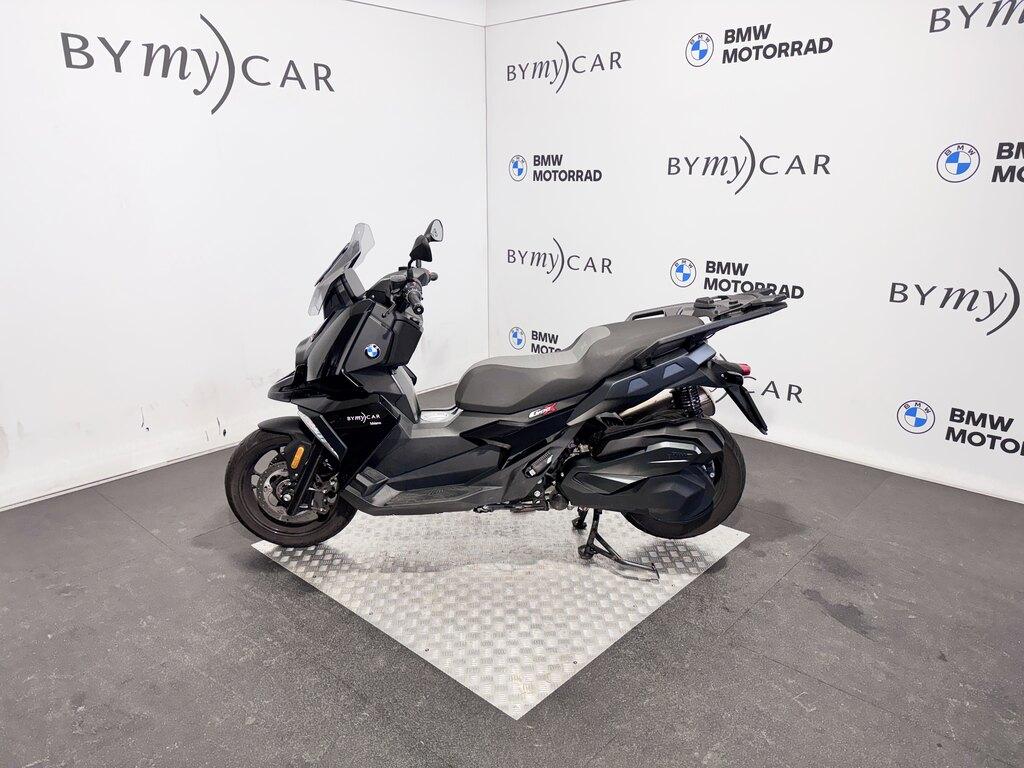 C 400 X