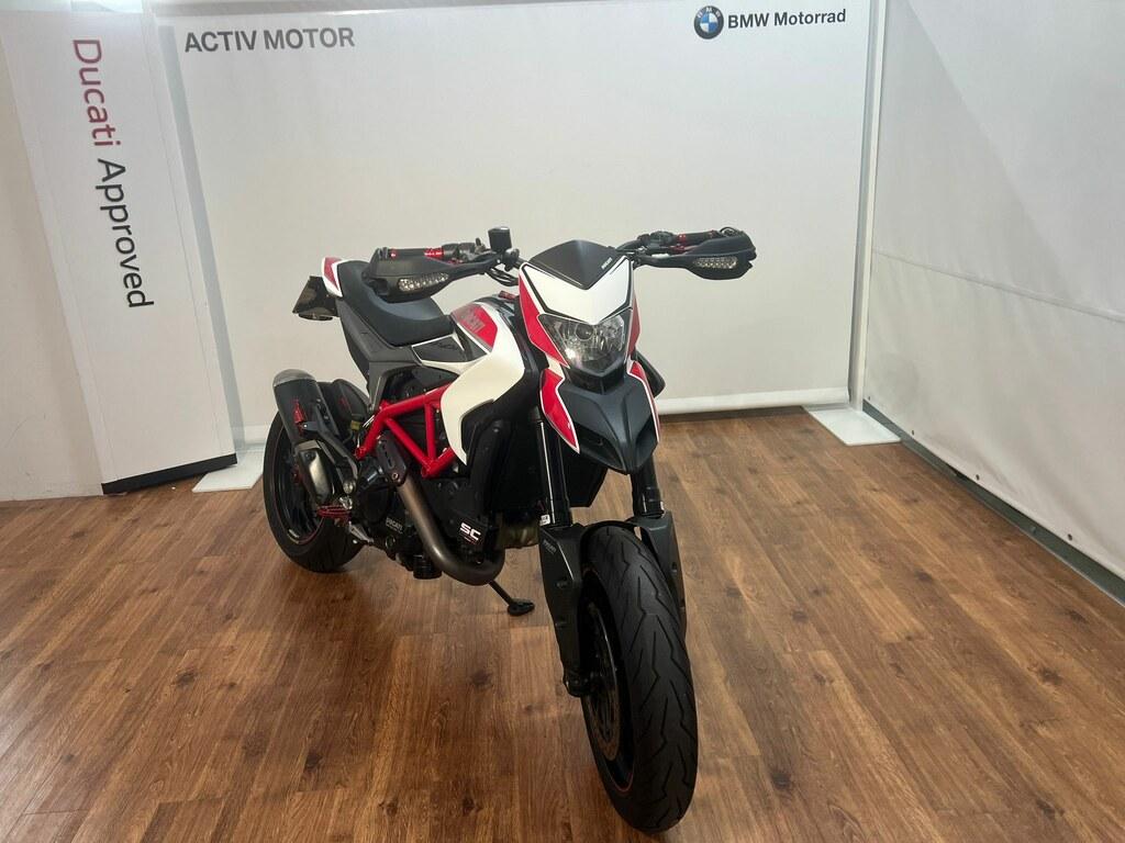 HYPERMOTARD 821