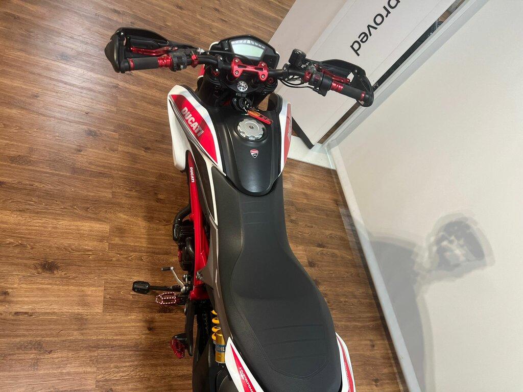 HYPERMOTARD 821