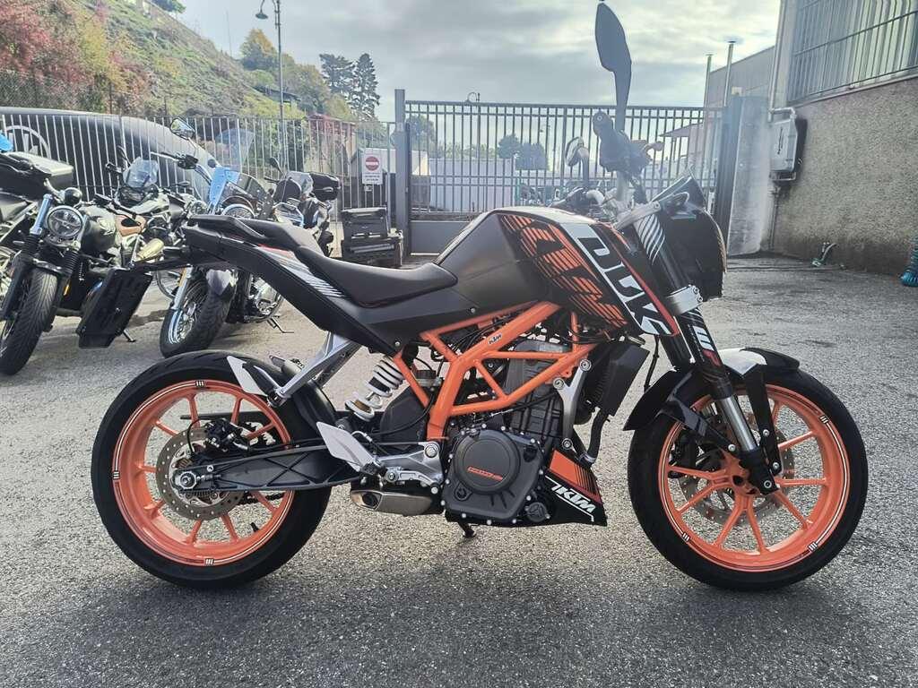 390 DUKE