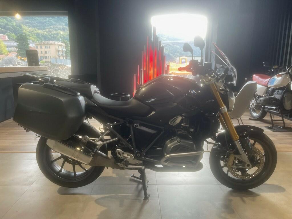 R 1200 R