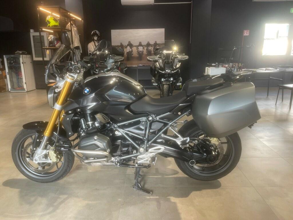 R 1200 R