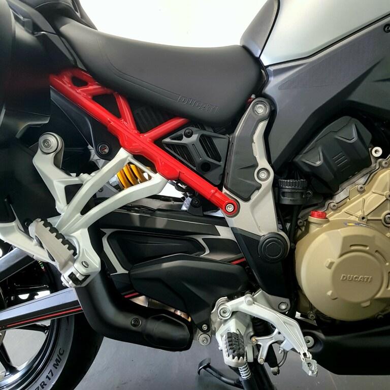 MULTISTRADA V4