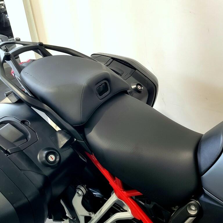 MULTISTRADA V4