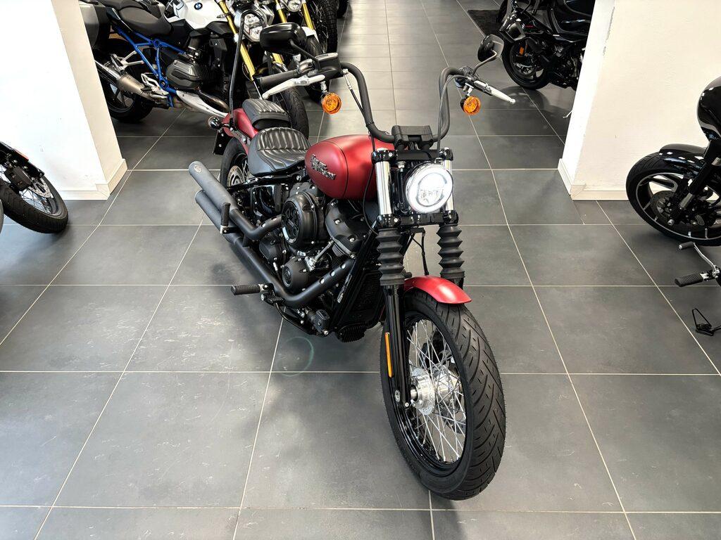 STREET BOB 1745