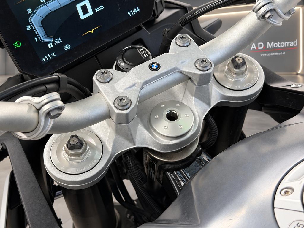 F 900 GS