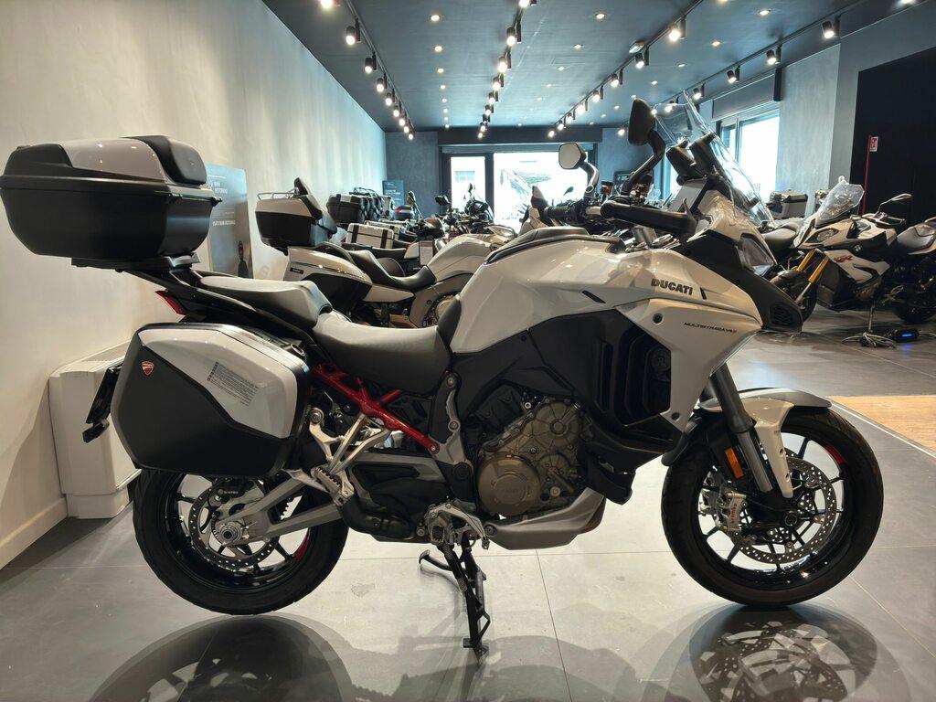 MULTISTRADA V4