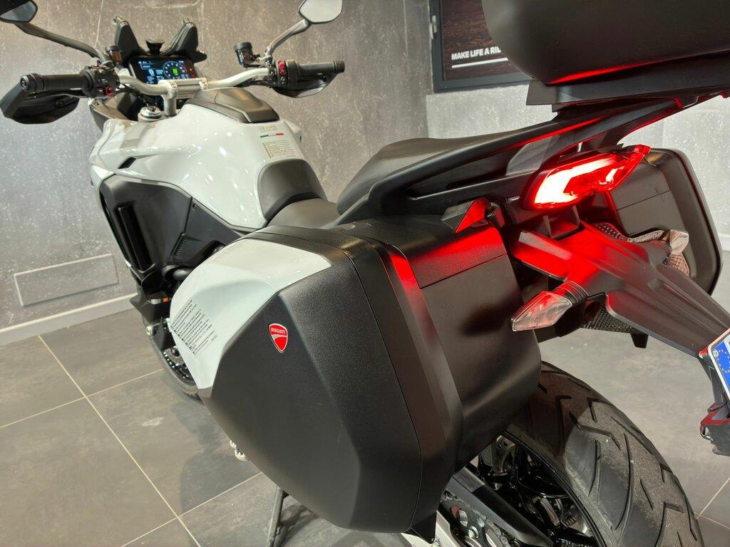 MULTISTRADA V4
