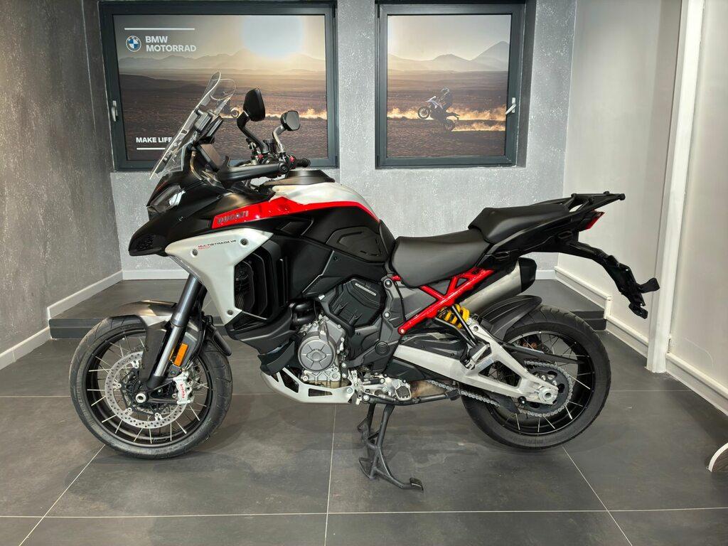 MULTISTRADA V4