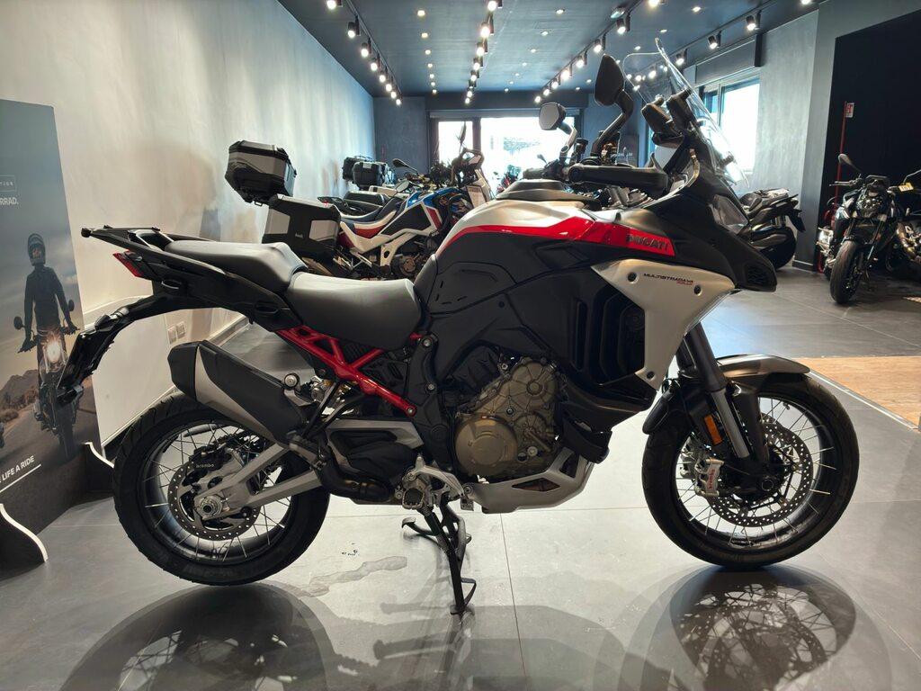 MULTISTRADA V4