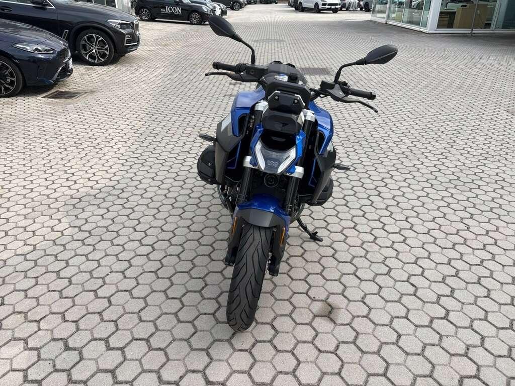 R 1300 R