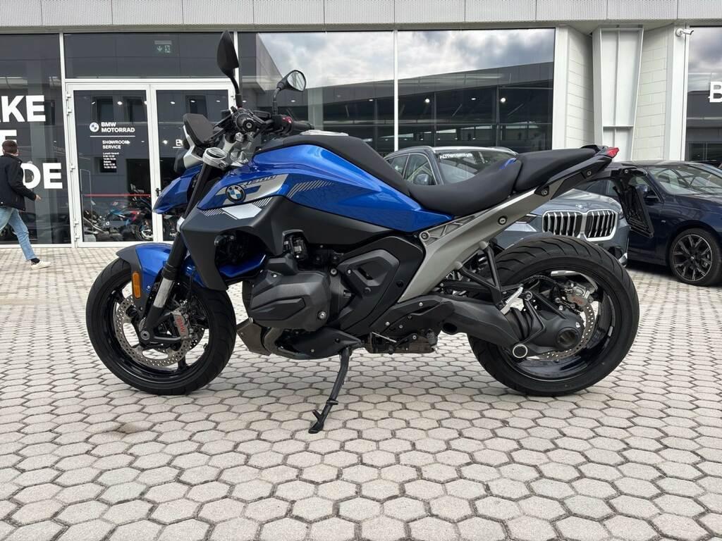 R 1300 R