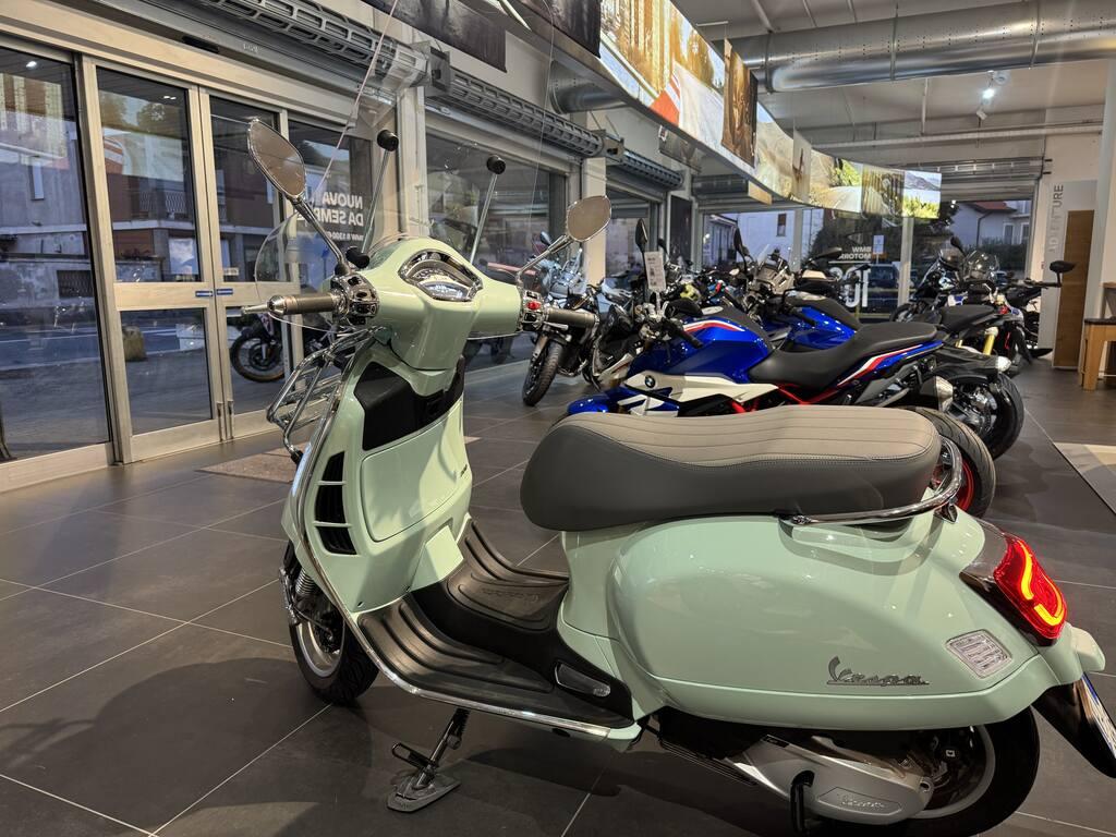 VESPA GTS 300