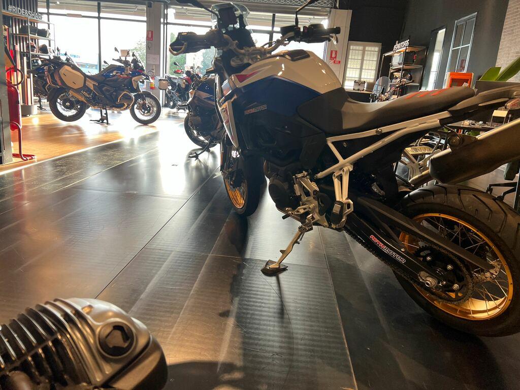 F 900 GS