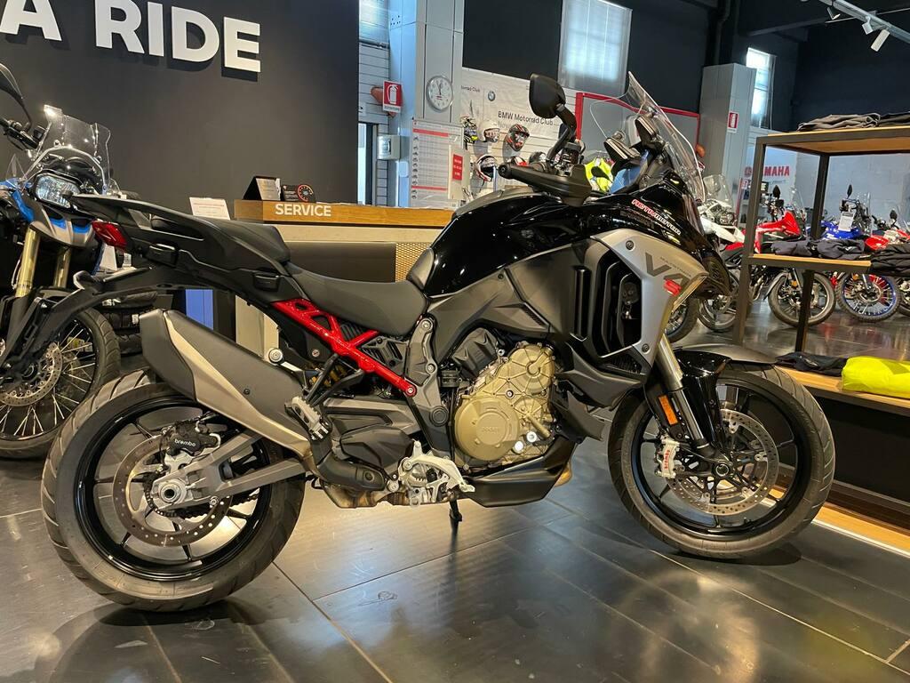 MULTISTRADA V4