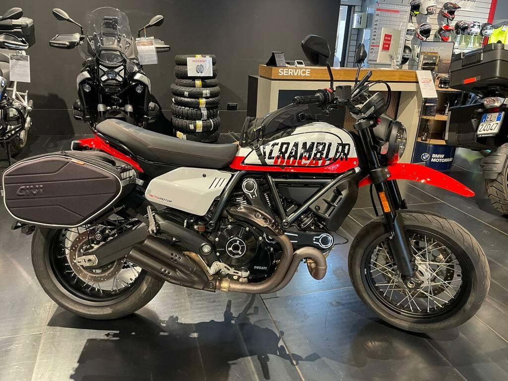 SCRAMBLER 800