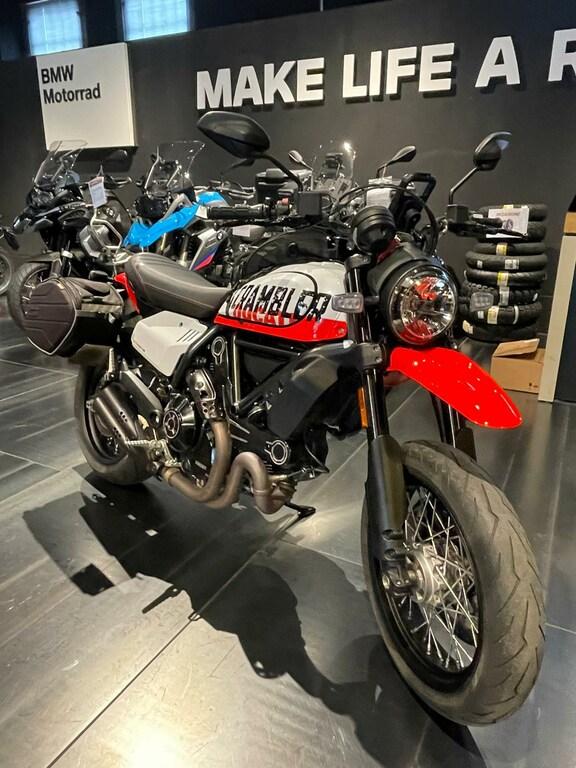 SCRAMBLER 800