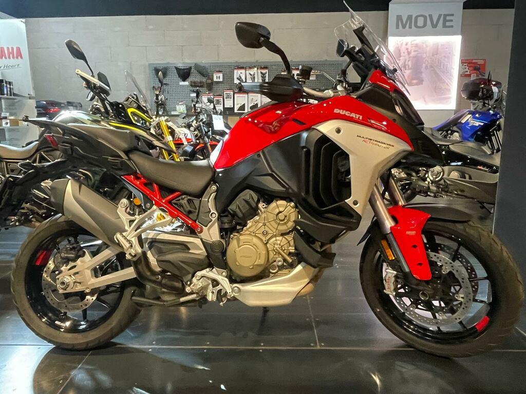 MULTISTRADA V4