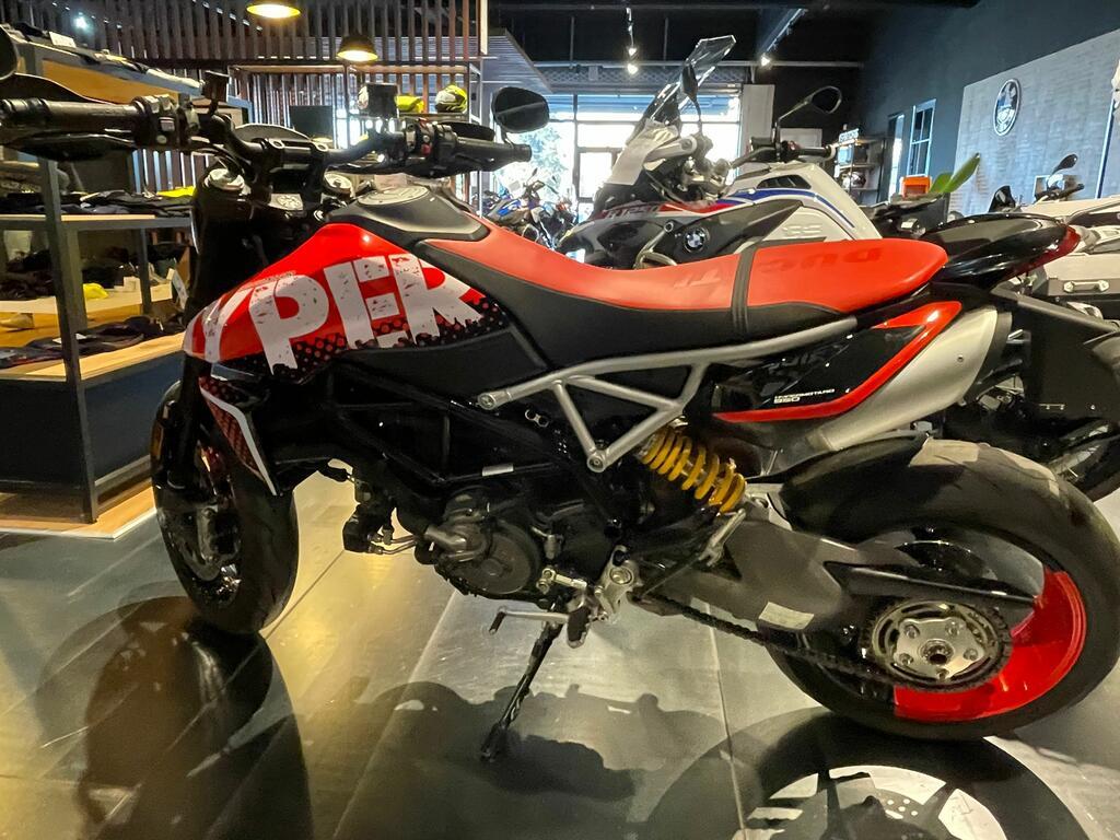 HYPERMOTARD 950