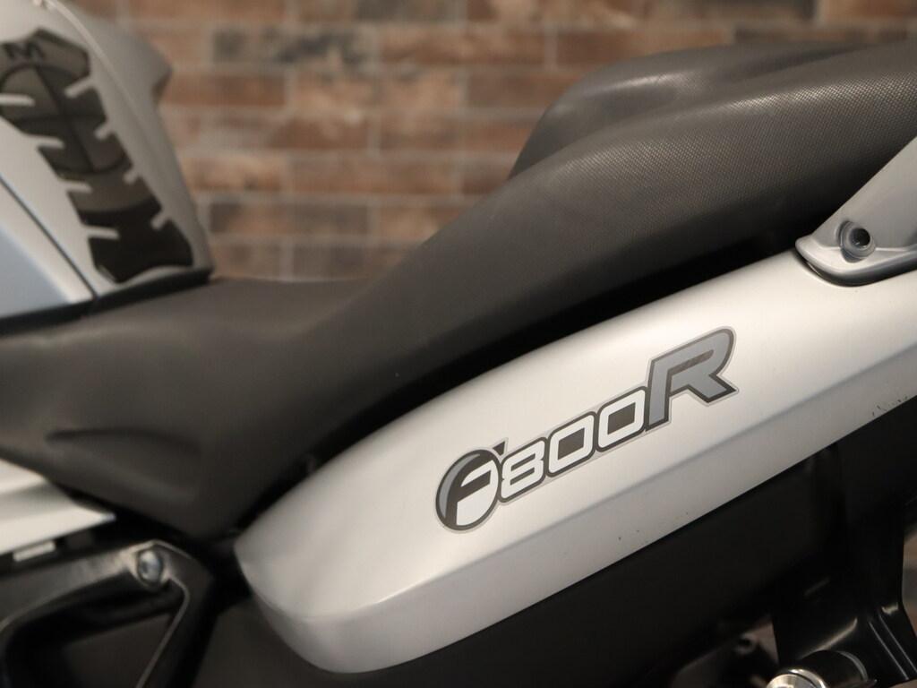 F 800 R