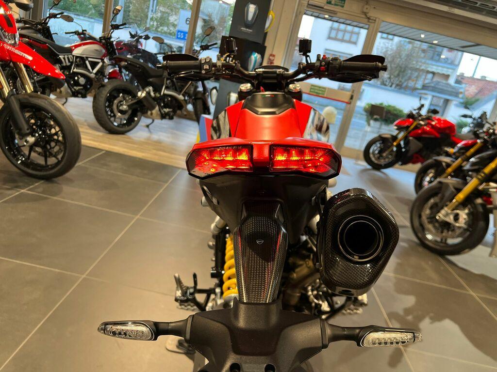 HYPERMOTARD 950