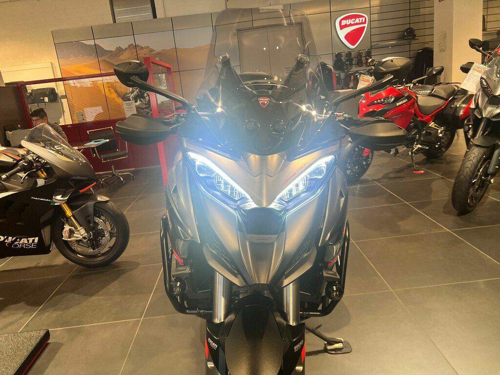 MULTISTRADA V4