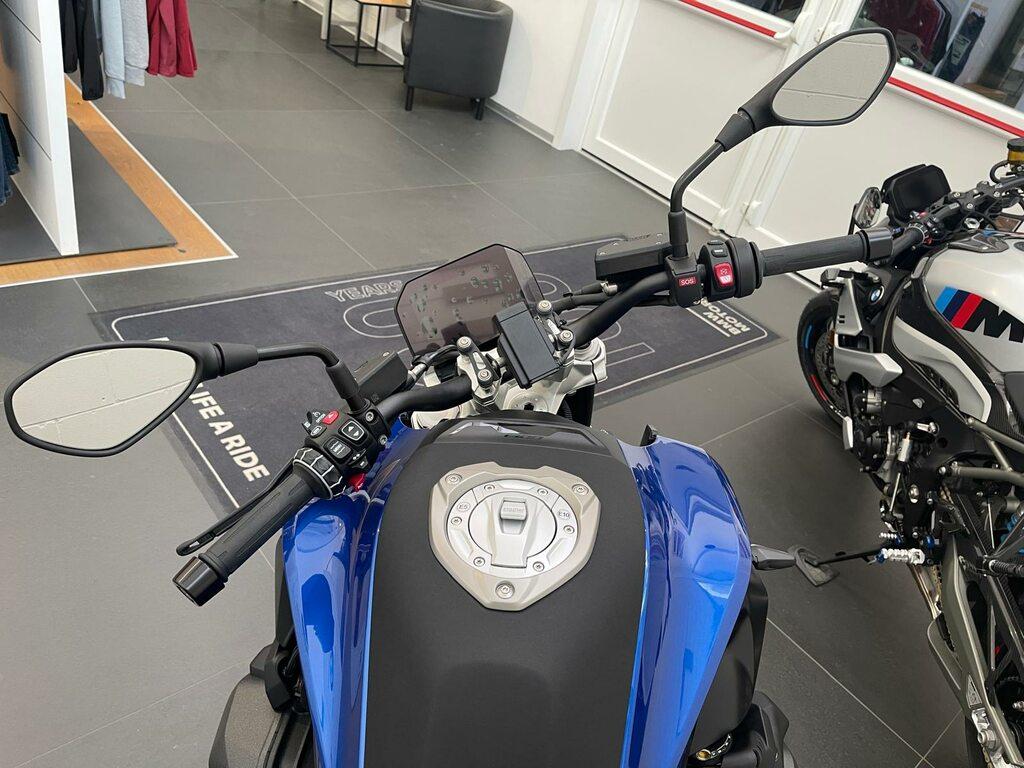 R 1300 R