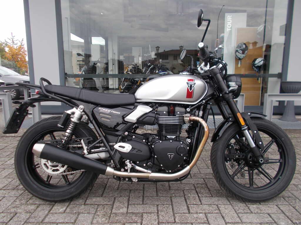 SPEED TWIN 900