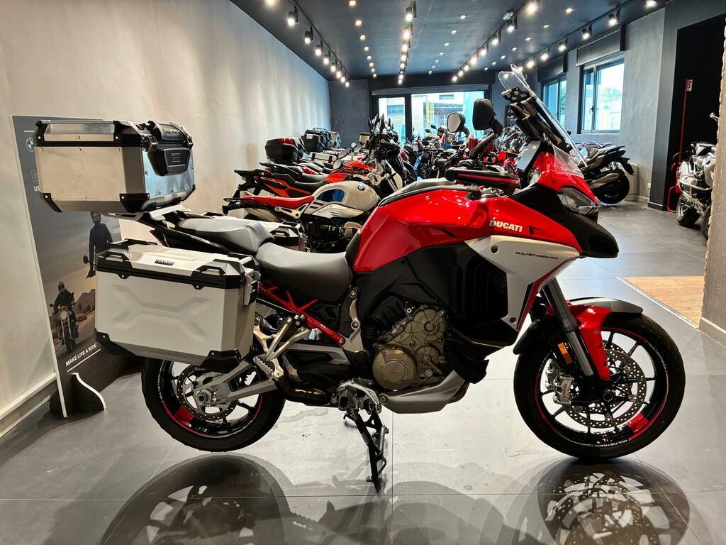 MULTISTRADA V4