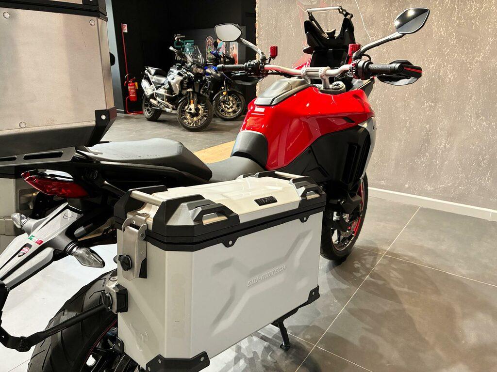 MULTISTRADA V4