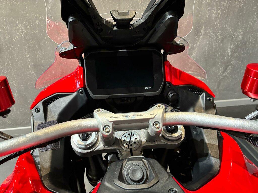 MULTISTRADA V4