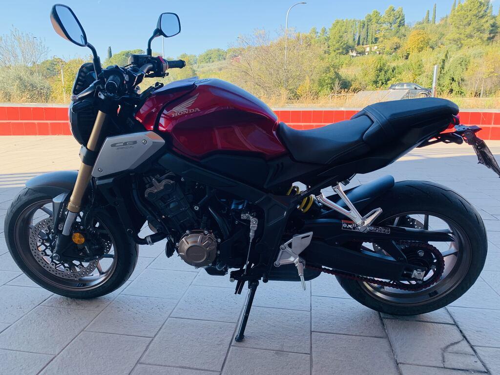CB 650 R