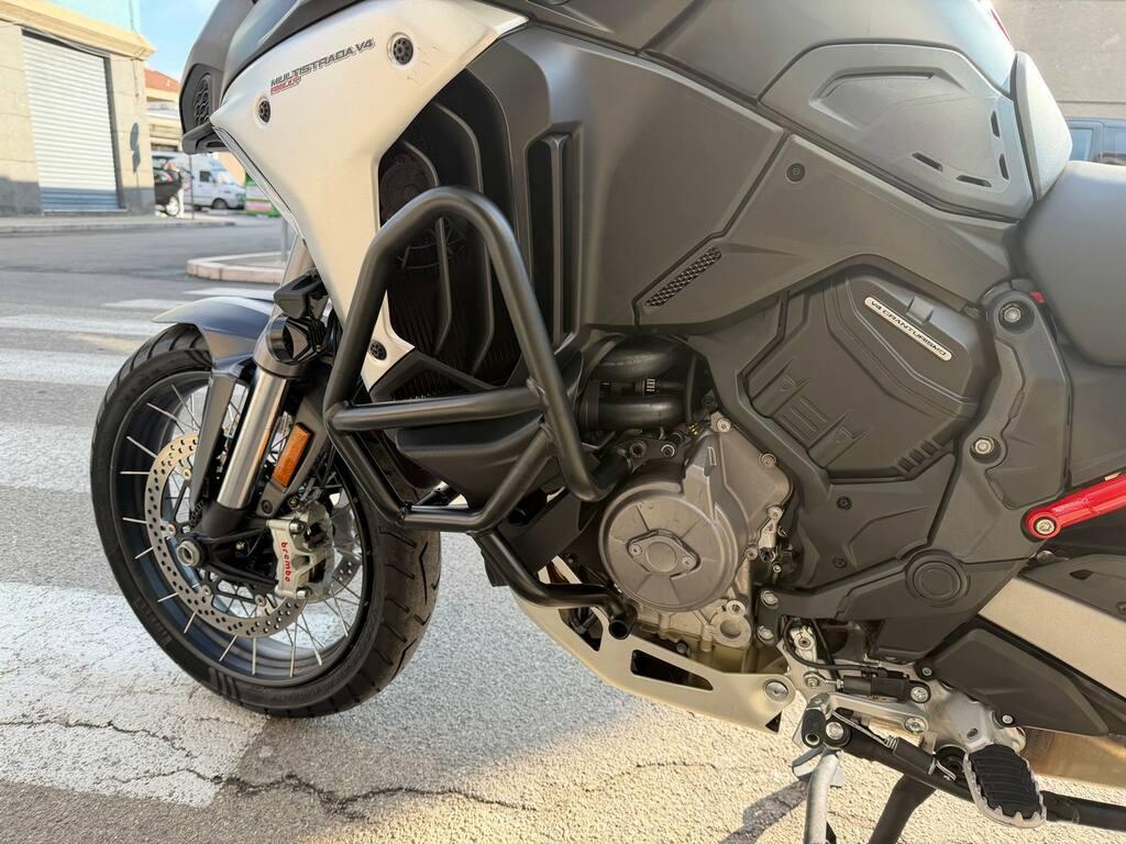 MULTISTRADA V4