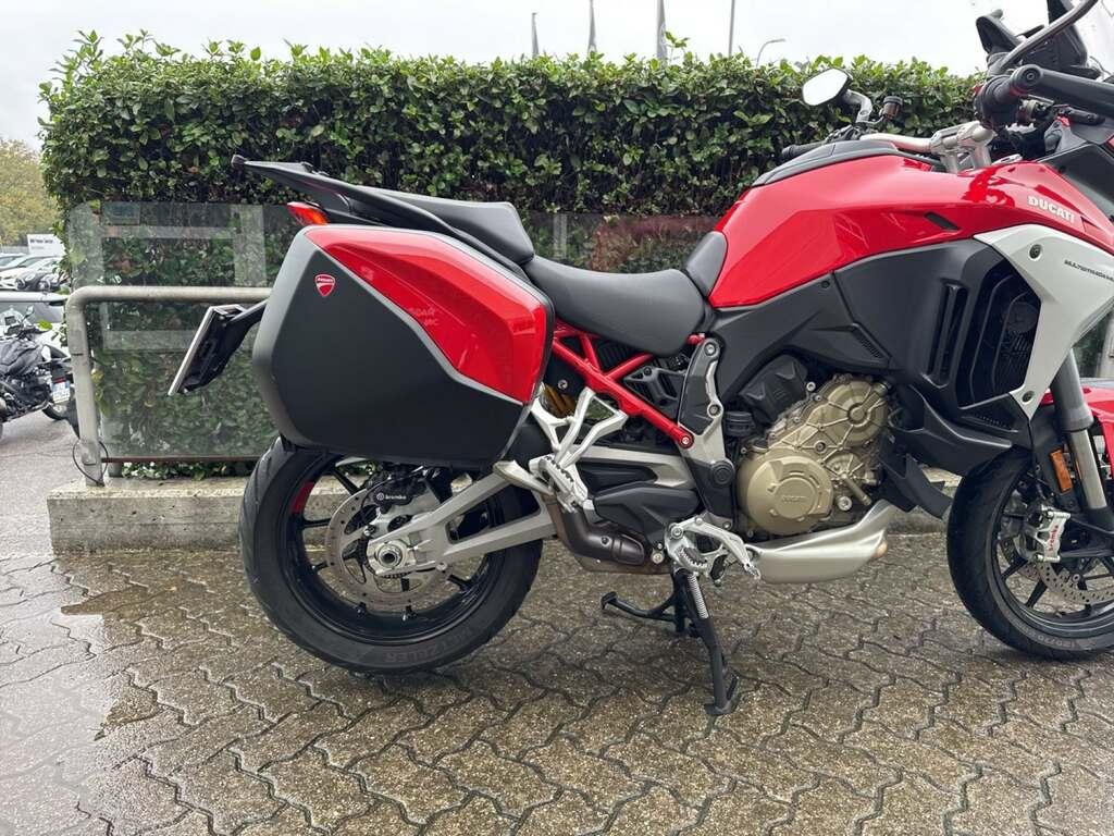 MULTISTRADA V4