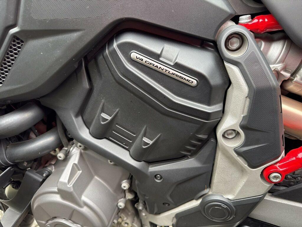 MULTISTRADA V4