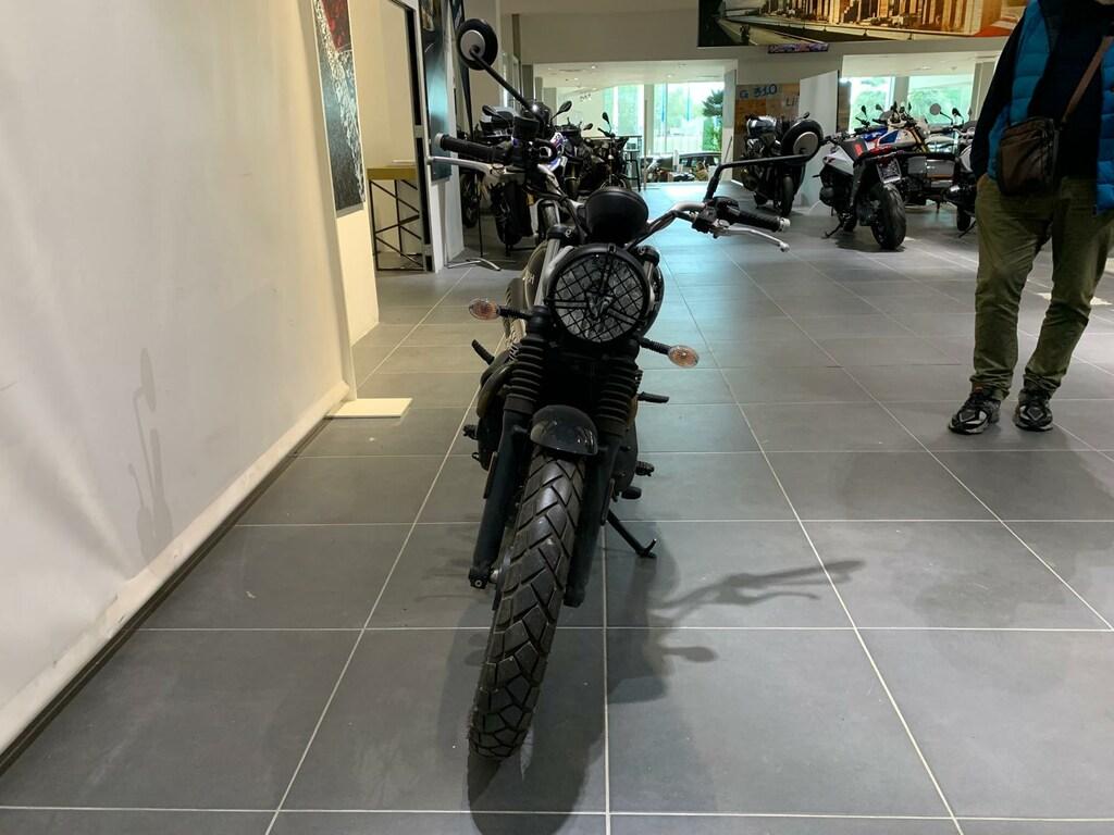 STREET SCRAMBLER 900